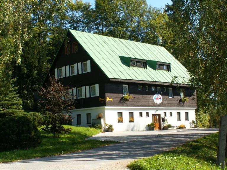 Turisticka Chata Jiskra Harrachov Kültér fotó